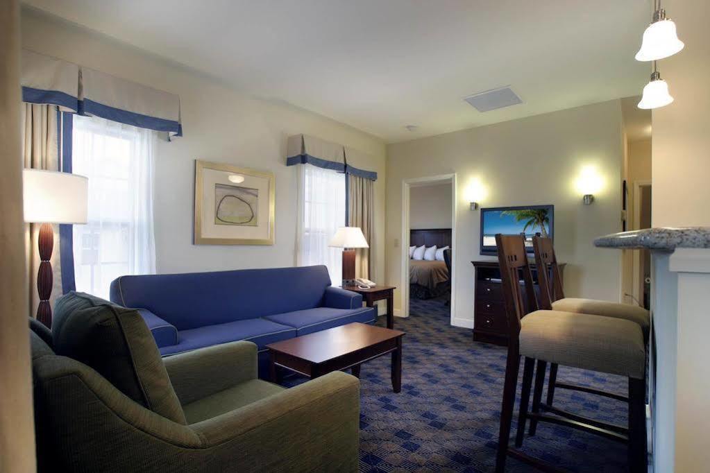 Charwood Suites Колумбус Экстерьер фото